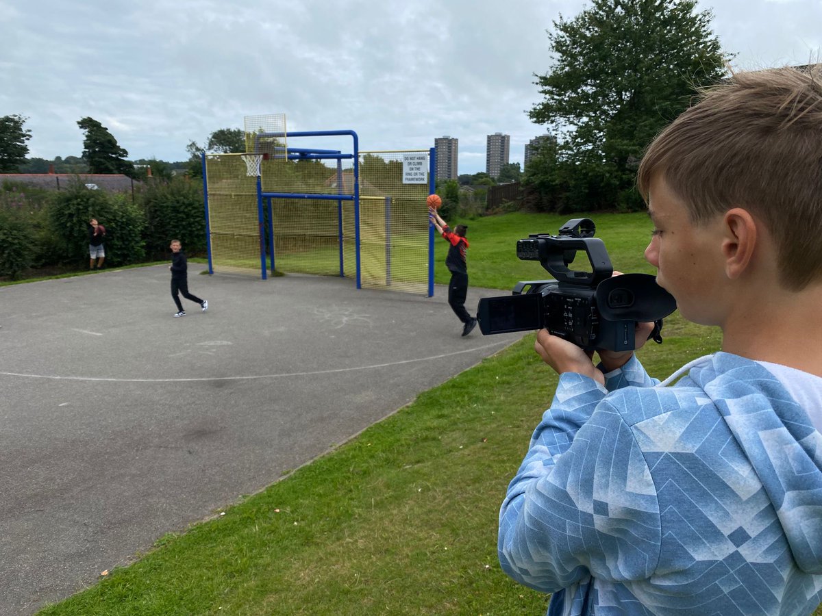 shmuORG's tweet photo. Our Film in a Day was great today with the group making a music video from the song they wrote and recorded yesterday!We cannot wait to share the music video with you @CashBackScot @CreativeScots
@FilmAccess_Scot @screenscots
@AberdeenCC #YMIScotland #SeanConneryFoundation https://t.co/M7jGLGUgys