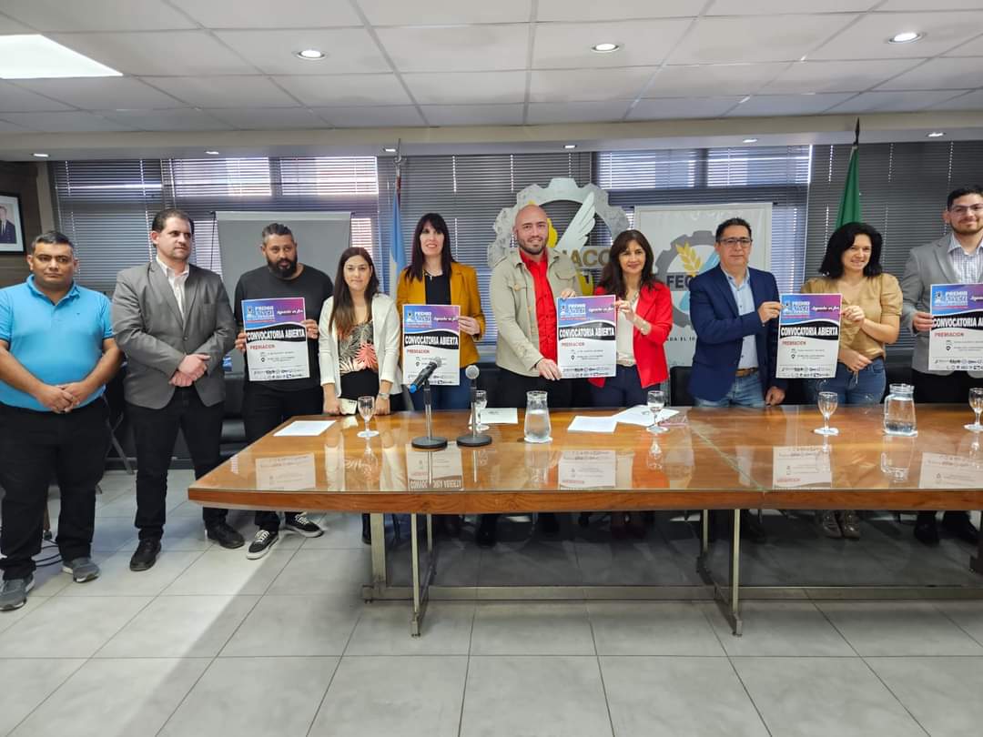 fechacochaco's tweet photo. 🏆Con la presencia del intendente  @GustavoPorChaco, la diputada @paobenitezchaco, autoridades de #FECHACO, @FechacoJovenOK y dirigentes de cámaras asociadas, lanzamos el Premio Joven Empresario del Gran Resistencia, que será el 19 de agosto, en el Domo del Centenario. https://t.co/FeM6lu8O1T