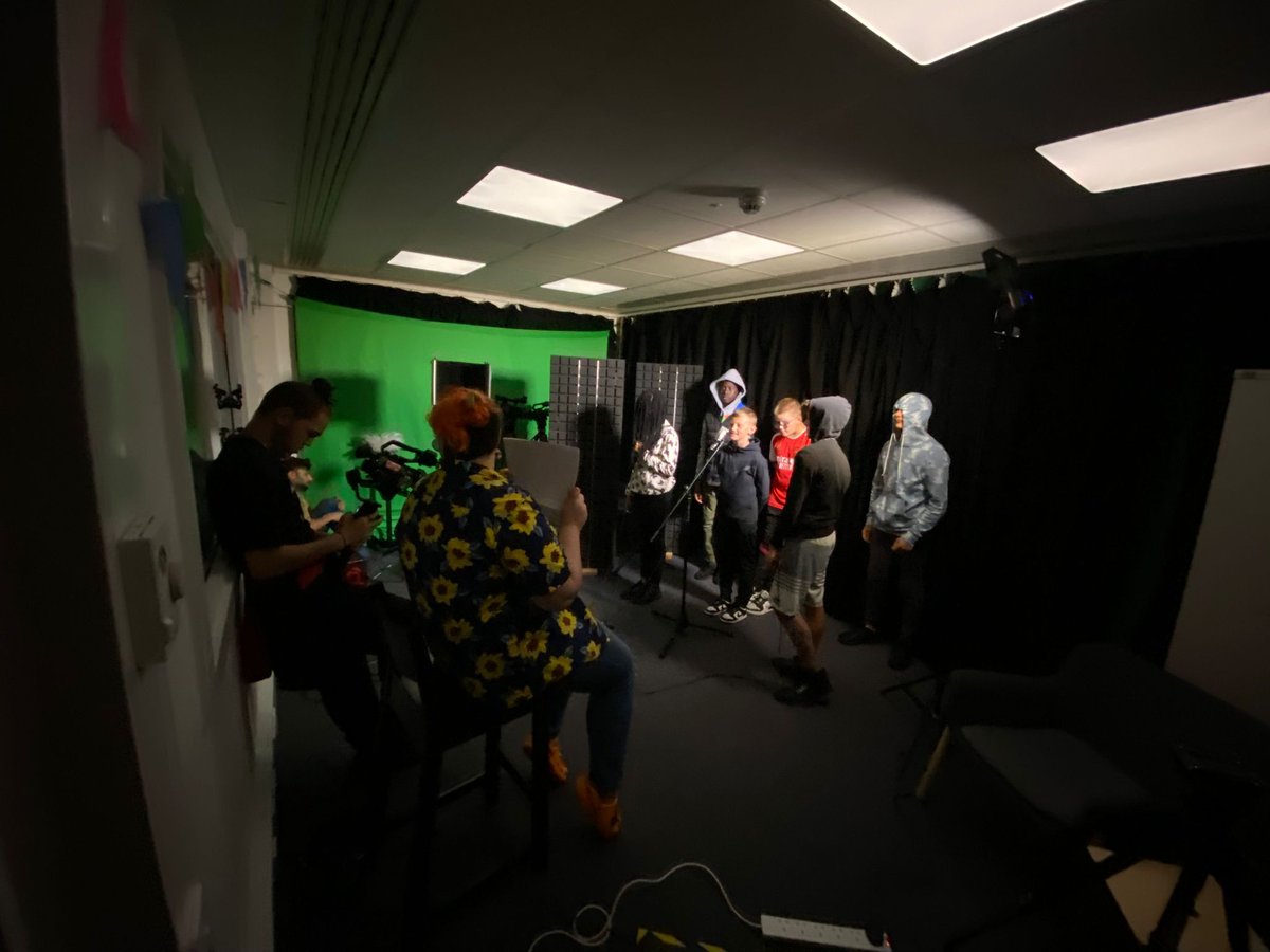 shmuORG's tweet photo. Our Film in a Day was great today with the group making a music video from the song they wrote and recorded yesterday!We cannot wait to share the music video with you @CashBackScot @CreativeScots
@FilmAccess_Scot @screenscots
@AberdeenCC #YMIScotland #SeanConneryFoundation https://t.co/M7jGLGUgys
