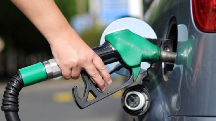 Kamuoyunu Gereksiz Yere Meşgul Etmemek İçin, Bundan Böyle Benzine Zam Gelmeyen Günler Duyurulacak...