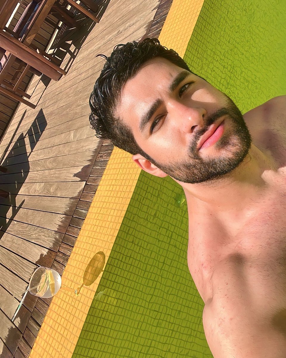 B Hotel