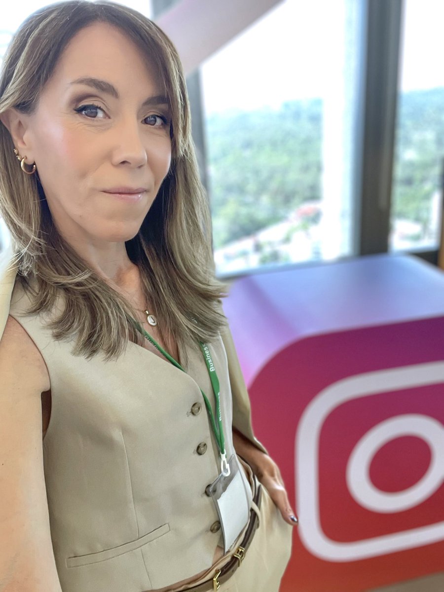 July_Latorre's tweet image. Tercer día de capacitación en @Meta crear contenido en las redes no es para improvisar, feliz por haber sido elegida para este programa increíble. #creatorlab @instagram y @facebook