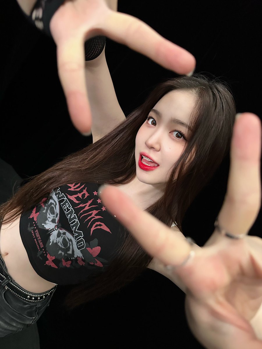 4x4Aileen's tweet photo. [#서원] 4X4STUDIO AILEEN
#NewJeans_ETA behind photo

https://t.co/zwAUdAKMky

#4X4STUDIO #AILEEN #SEOWON #에일린 #AILEENSEOWON #NewJeans #해린 https://t.co/YWQV0ulAVf