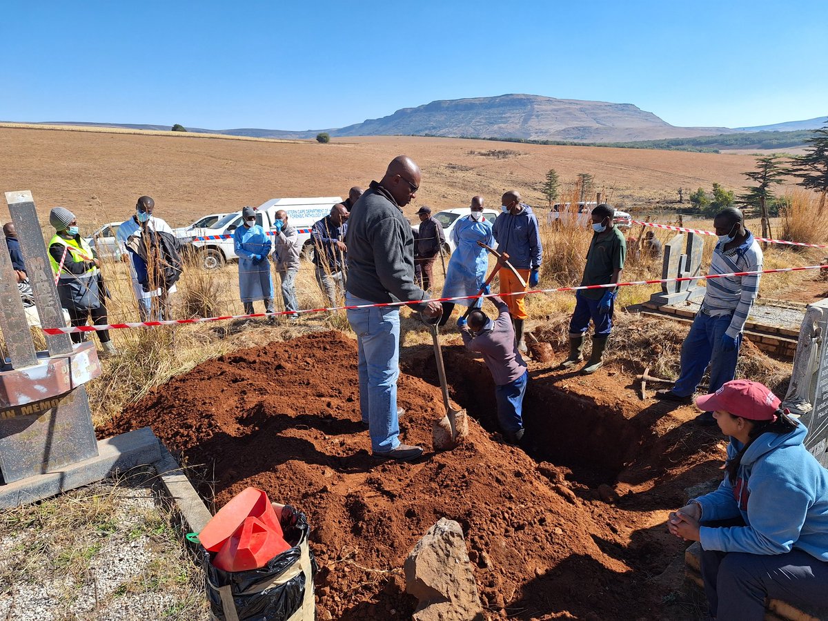 MissingPersonZA's tweet photo. Rural village exhumation, Eastern Cape @NPA_Prosecutes https://t.co/4ZofTT2EMG