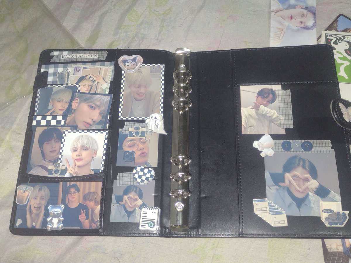 bendy8965's tweet photo. feedback positivo para @AlanaCollector . ela fez uma personalização simplesmente perfeita do binder macarron preto e eu fui o sortudo de conseguir comprar dela. A gata foi tão visionária que mandou tanta coisa que eu até me assustei

Coisa ofc de album , pob ofc da tzuyu kkk https://t.co/HsoFXElj1e