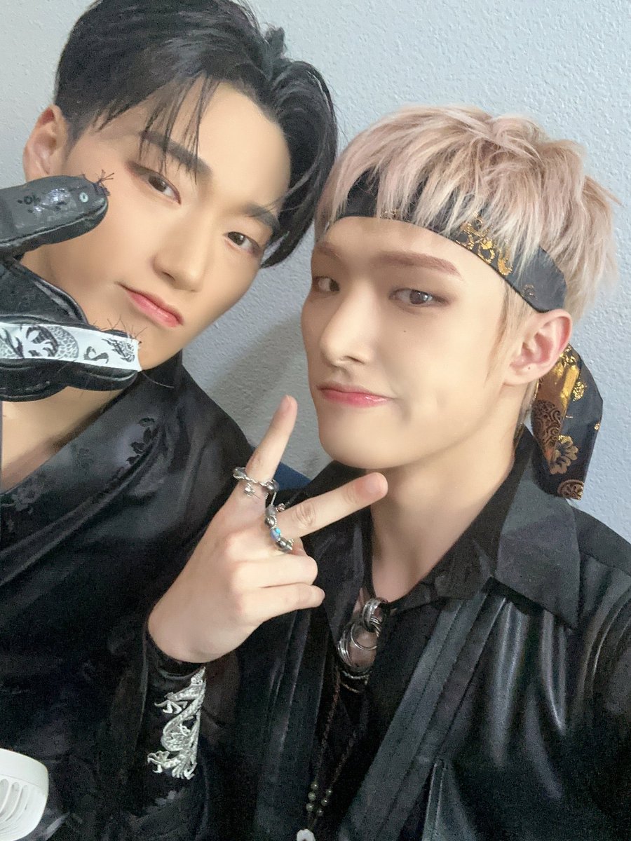 M99GL's tweet photo. 오늘 막방! https://t.co/5Jem8BEvLP