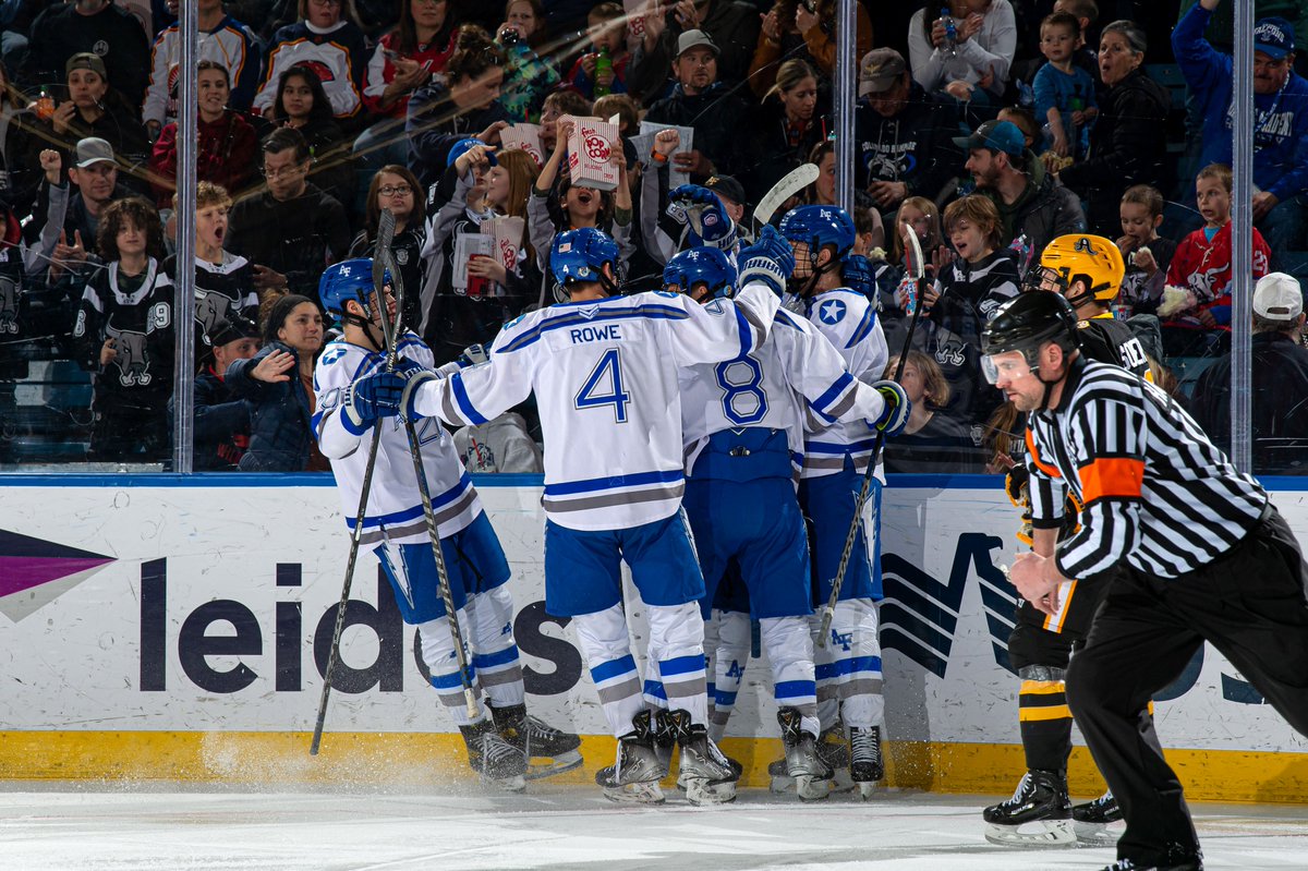 Air Force to face Wisconsin in first round of Kwik Trip Holiday Faceoff. Dec. 28

bit.ly/45e5s7h
