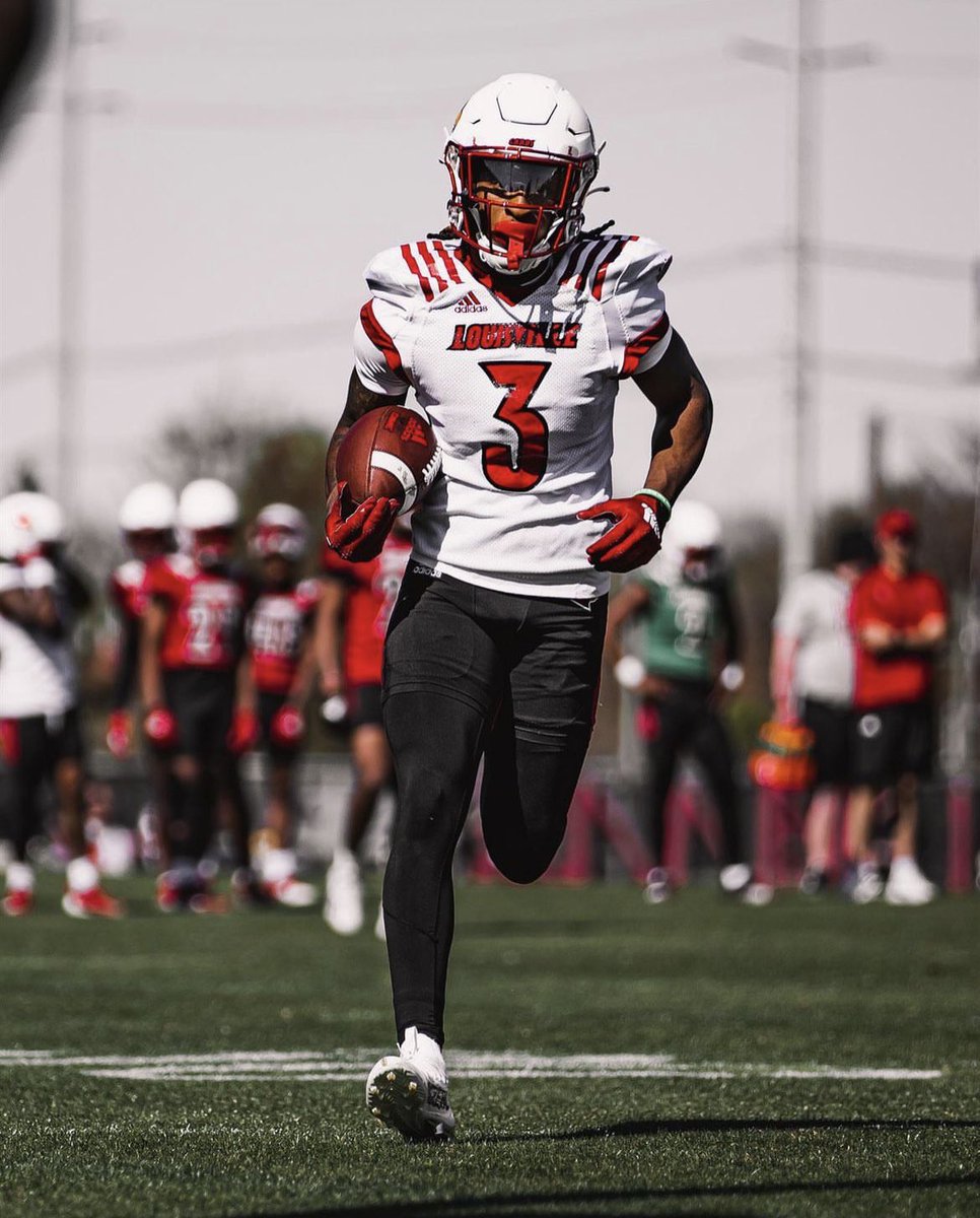 Blessed to receive an Offer from the University of Louisville!!❤️🤍 @Ville_McGee <a href="/JeffBrohm/">Jeff Brohm</a> <a href="/TMossbrucker/">Trent Mossbrucker</a> <a href="/Cocoa_Schneider/">Ryan Schneider</a> <a href="/adam_franco/">Coach Franco</a> <a href="/adamgorney/">Adam Gorney</a> @SWiltfong247 <a href="/JeremyO_Johnson/">Jeremy Johnson</a> <a href="/Andrew_Ivins/">Andrew Ivins</a>