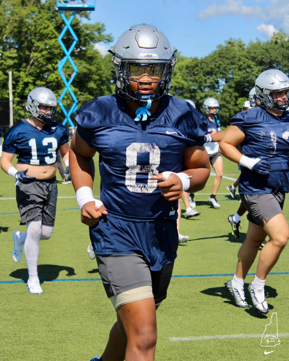 UNH_Football's tweet photo. THE CATS ARE BACK 😼‼️ 

#CAT2UNT4MED 😼 https://t.co/pgb86R4c2b