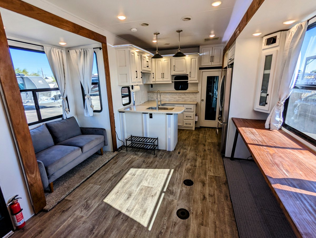 Sun_CityRV's tweet photo. We had this beautifully remodeled Cyclone on our lot for only 36 days before it sold! #campers #camperlife #camping #camperlifestyle #rv #rvlife #rvliving #rvlifestyle #rvtravel #rvcamping #arizona #az #peoriaaz #glendaleaz #phoenix #phoenixarizona #phoenixaz #suncity #suncityaz https://t.co/fd81TFHolI