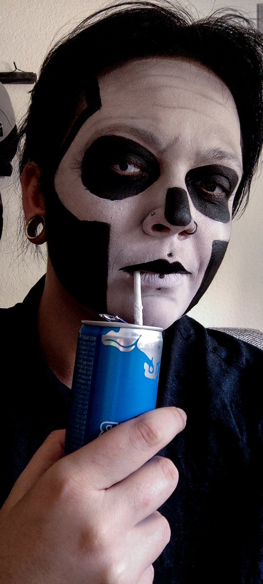 Agaetii's tweet photo. Energize babes✨~ #terzocosplay #thebandghost #papaemerituscosplay #ghostcosplay #swissarmyghoul #ghesties #ghoulies #cosplay #ghostbc #froqueyourself #popestar #childrenofghost https://t.co/VUIU8PI0eb