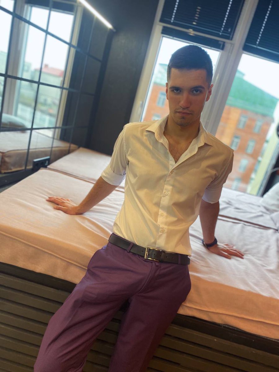 Seeking a compatible bottom who craves my touch. #fitness