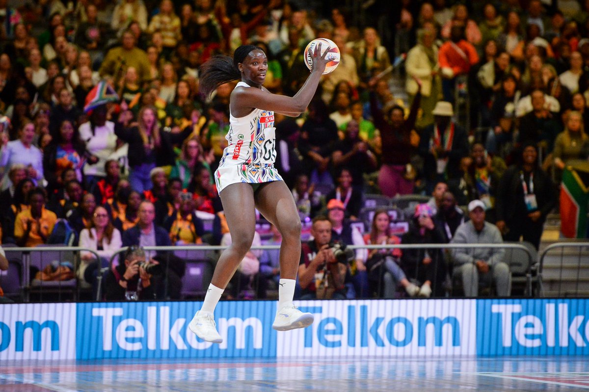 Netball_SA's tweet photo. 🇿🇦🆚🇳🇿
𝗣𝗼𝗼𝗹 𝗚 - 𝗣𝗿𝗲𝗹𝗶𝗺𝗶𝗻𝗮𝗿𝗶𝗲𝘀 𝗦𝘁𝗮𝗴𝗲 2⃣
𝗛𝗮𝗹𝗳 𝗧𝗶𝗺𝗲

Let’s catch our breaths shall we. Finding the gaps, working hard to land our shots. It’s fast &amp; it’s furious out there. Part 2 coming up 🔥

SOUTH AFRICA 21
NEW ZEALAND 26

#SPARProteas | #NWC2023 https://t.co/eaFfgLdXHO