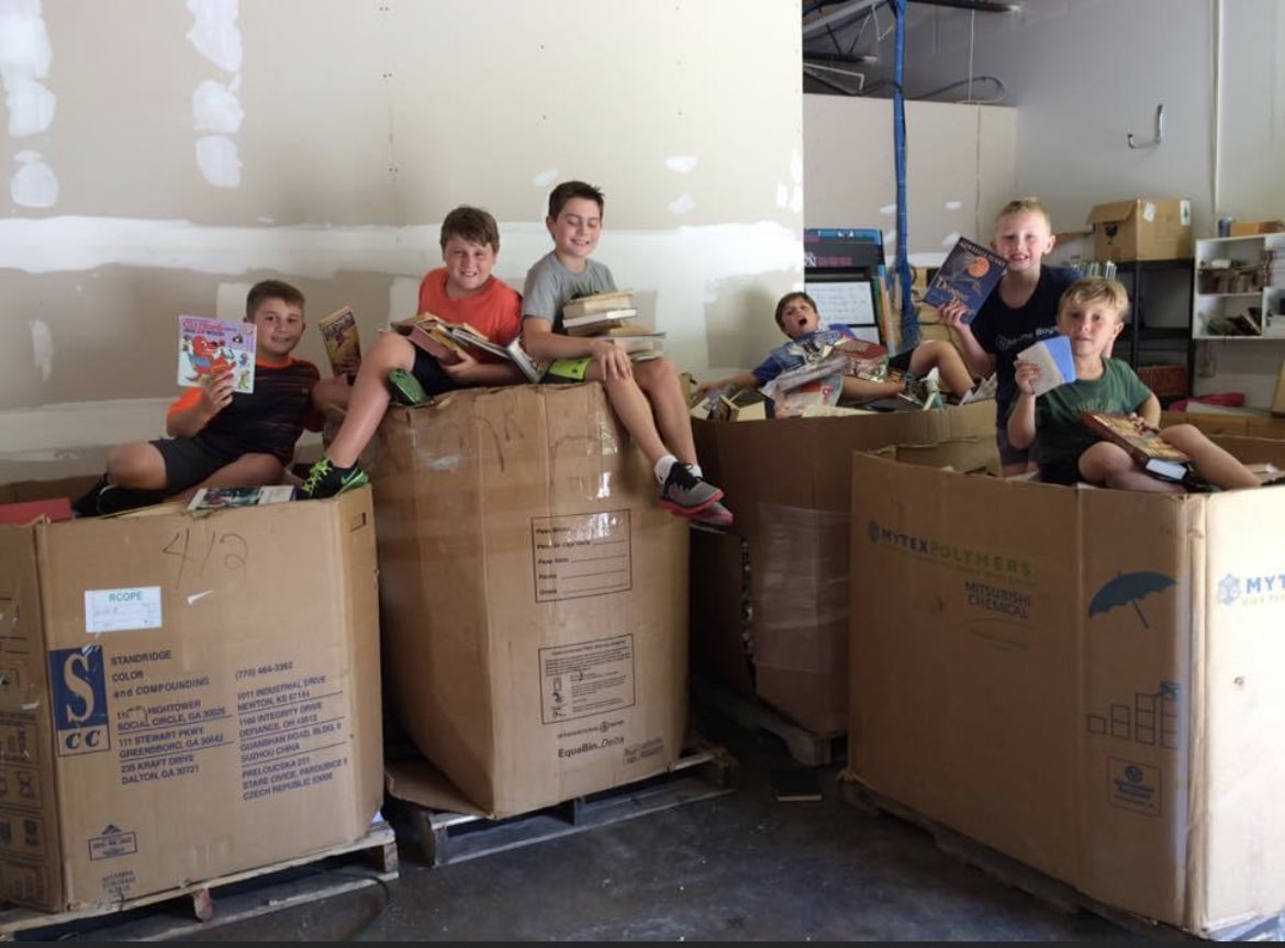 clearinglists's tweet photo. Over the past 7 years, I have developed a non-profit @ReadRepeatOrg that focuses on increasing literacy rates and promoting education in our community! We've been able to donate over 215,000 books, raise $115k, and impact over 65,000 students in our area! https://t.co/g0Lahe6VsS