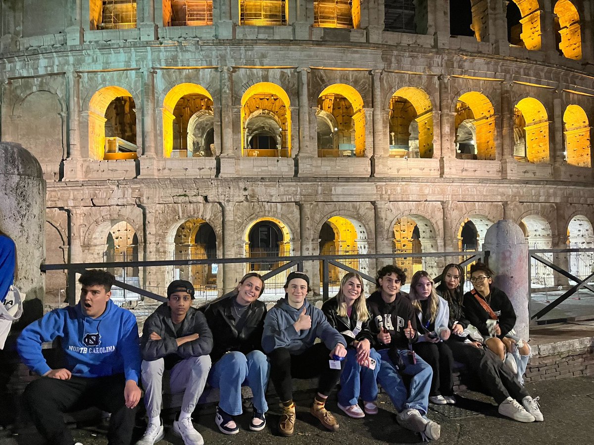 TeamEduTravel's tweet photo. On our European trips, students embark on an unforgettable journey through Rome and Paris, exploring iconic landmarks like the Colosseum and the Louvre. They’ll delight in the masterpieces all while earning school credit! #thisisclass #highschoolcredits #edutravelforcredit https://t.co/APdHRyNQ3n