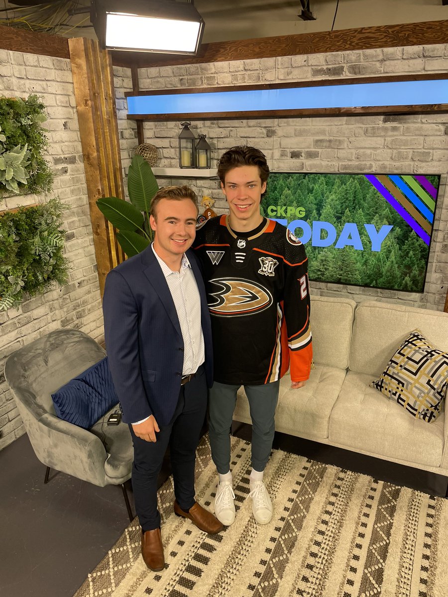 Today’s the day! 

Don’t miss our interview with <a href="/AnaheimDucks/">Anaheim Ducks</a> prospect <a href="/Nicomyatovic/">nico myatovic</a> on <a href="/CKPGToday/">CKPG Today</a> 

Catch it at 12:30, 3:30, and 11:30 or anytime online. #CityofPG