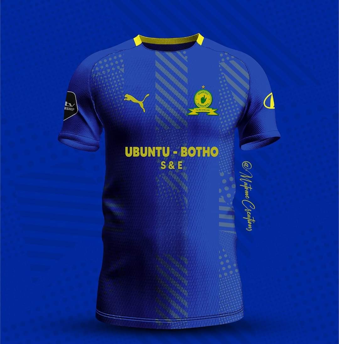 JTMATHEBE's tweet photo. @Masandawana We need a new designer we cant be wearing same jersey style every season😡 i wont buy the new jersey to me it looks exactly like last season jersey i was hoping to see this⏬⏬ https://t.co/W3xtYQ2VZd