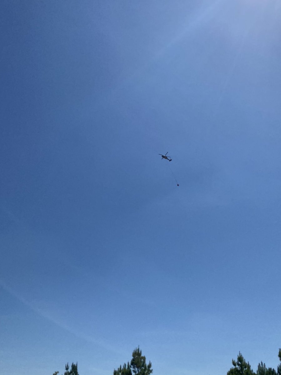 ThirdEyeOfTexas's tweet photo. 🔥🚨Bastrop State Park: Choppers still working hard to get water on the scene. https://t.co/kZDiFuOGUv