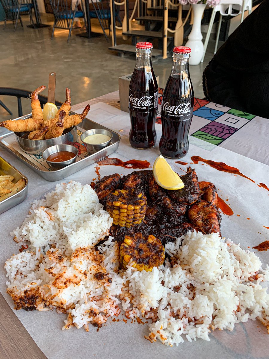 ask_riyadh1's tweet photo. شرمب رش @ShrimpRush 😍♥️
مطعم جديد بالرياض قادم من الخبر متخصص في تقديم أشهى المأكولات البحرية بنكهات وخلطات جداً لذيذة المكان جميل يتكون من طابقين جلسات داخلية أفراد وعوائل جربنا عندهم بويلنق شرمب ولوبستر رول بالإضافة إلى كنافة شرمب يستحق التجربة 
📍حي الملقا - طريق أنس بن مالك https://t.co/2pxCaH5hsm
