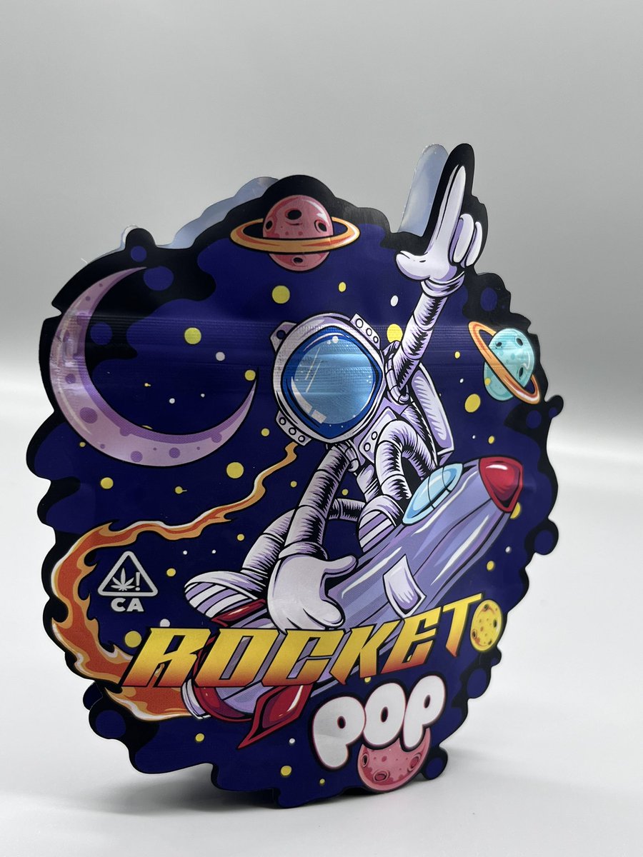 thehighsense's tweet photo. Late night Tuesday Tokes and today we got to smoke on the Rocket Pop from High Tolerance usa 💨🔥 https://t.co/GP1hNTOong