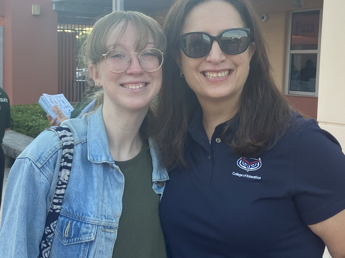 Robyn Klein tweet media