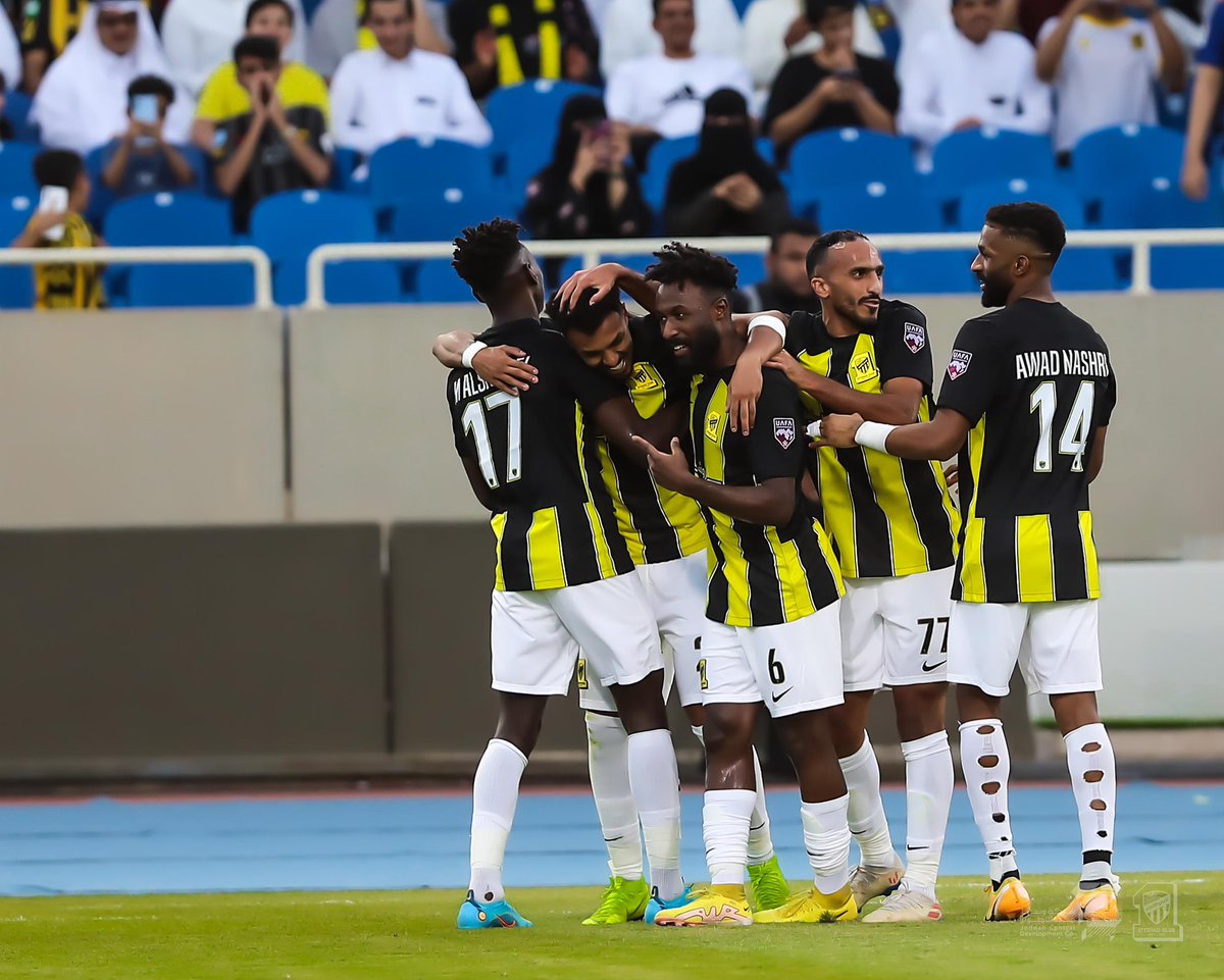 رسمياً :
#الاتحاد يواجه الهلال يوم السبت القادم في دور ربع النهائي من بطولة #كاس_الملك_سلمان_للانديه️