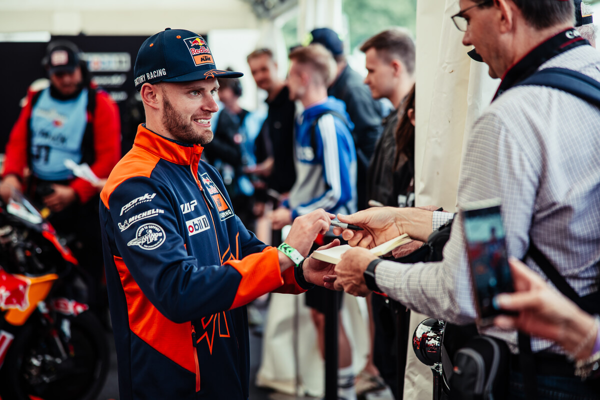 KTM_UK's tweet image. Ever wondered what it's like to wheelie a MotoGP bike? Well, this weekend you can ask the boys yourself...

At 5:30pm this Friday, the legends that are Brad Binder and Jack Miller will be on the KTM UK stand at MotoGP, Silverstone!

#KTM #ReadyToRace #MotoG #WheelieWednesday