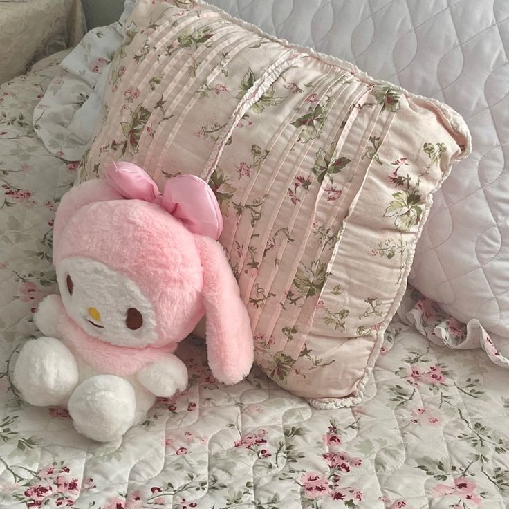 studymimia's tweet image. #studytwt | #studytwtbr

– mimi! 07' line
– 2° E.M - CHCN
– futura licenciatura de química e psicologia 
• foco: terminar o E.M, me dedicar aos estudos e passar no enem!
• meta: aprender coreano, espanhol, tailandês e melhorar o inglês 

💖 música, café e gatinhos