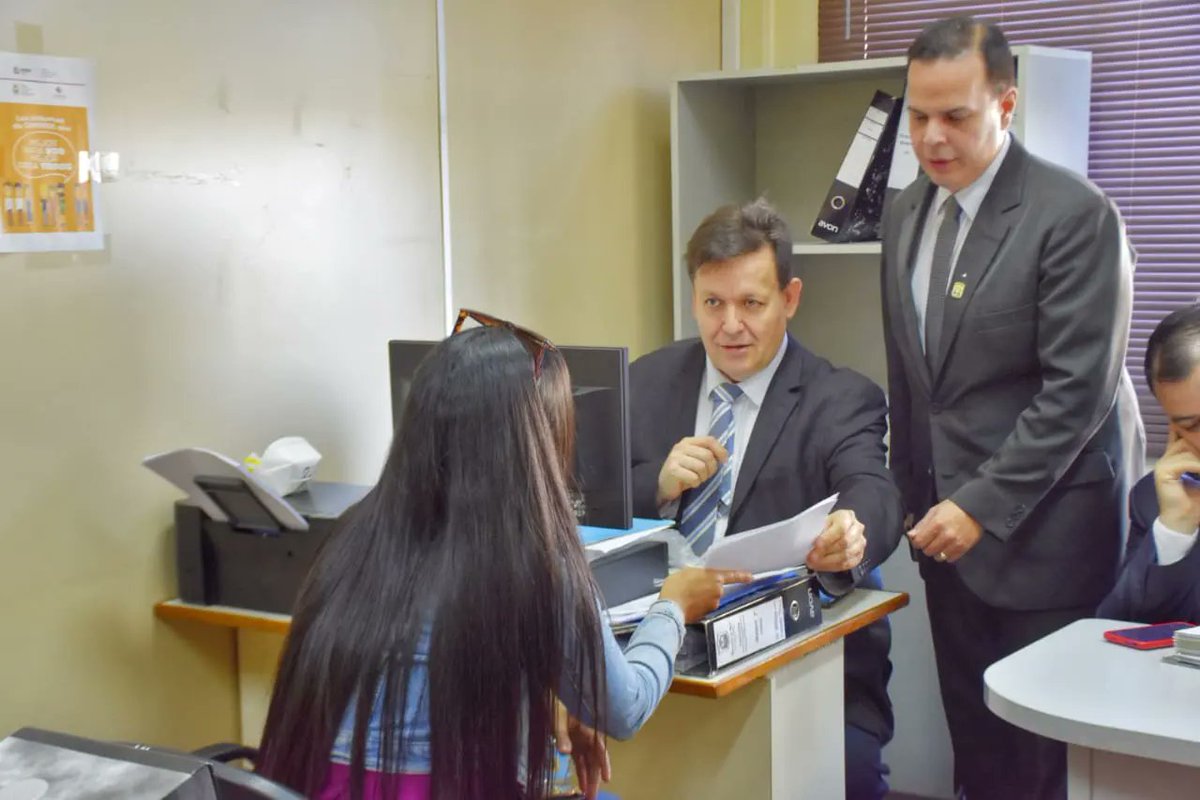 riosramirezc's tweet photo. ✓ "Mecenas del Refugiado", reconocimiento de la CONARE.

✓ Agradezco al Abg. Rildo Rivero, Secretario Ejecutivo de la Comisión Nacional para Apátridas y Refugiados por el Certificado de reconocimiento por el cual se destaca el apoyo brindado al CONARE. https://t.co/KM2rjMBdWw