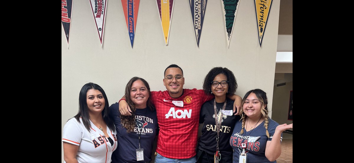 Ms_SJackson's tweet photo. Protégés to Peers: The Strength of the Kennedy(KDY) Cougar Elementary Impact.  2 KDY Teachers and 3 (Former) KDY Students who are NOW ALIEF EDUCATORS - At KDY!!! 🐾📚🐾📚🐾📚🐾📚

#TeamExcellence #TrainExecuteWin @KennedyCougs @Ajhcougs @manalongoria @MsArellan0 @mrscchavez https://t.co/Ujr6bB5evT