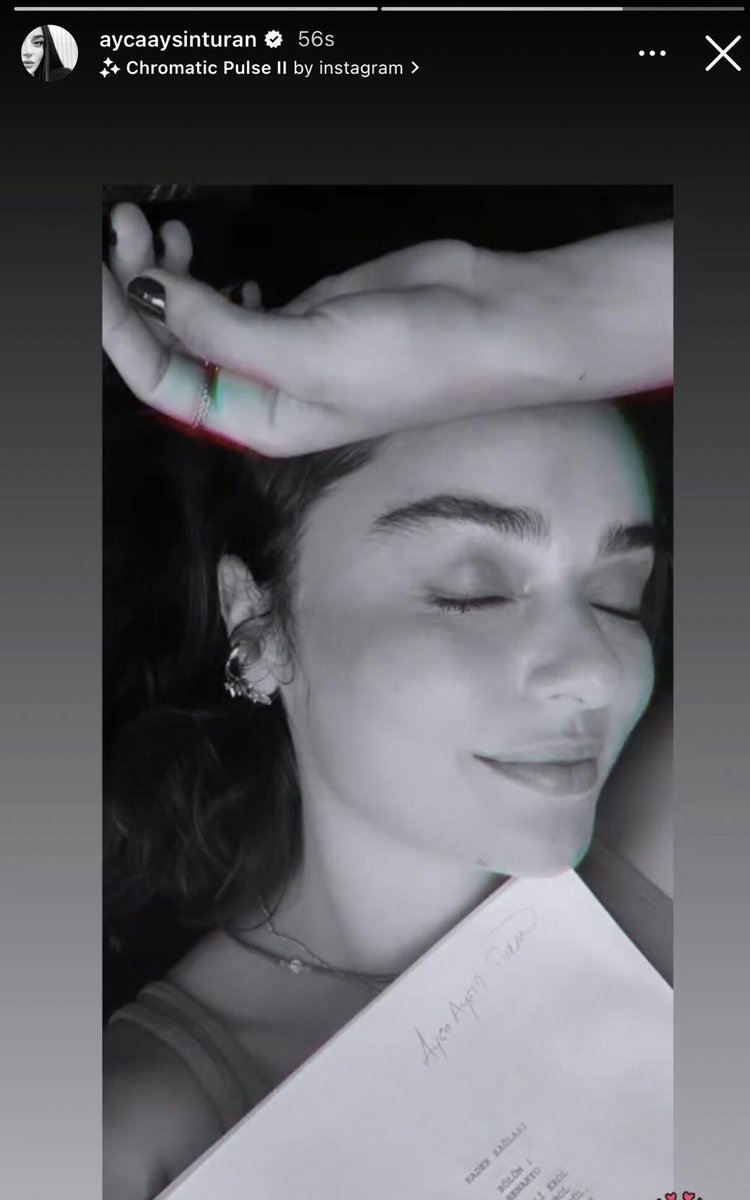 la reina siendo reina que bonita #AyçaAyşinTuran