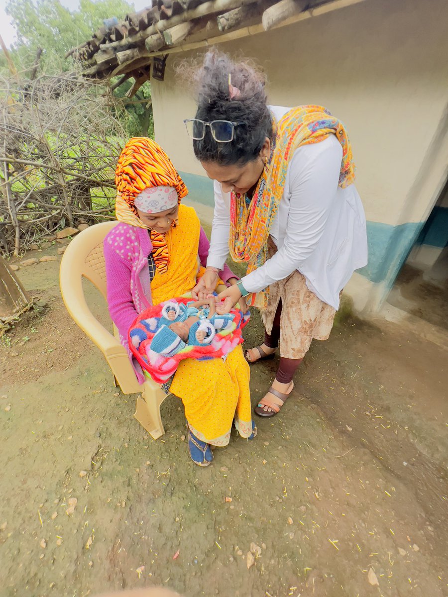 anvisssr1's tweet photo. मातृ शिशु मृत्यु दर में कमी लाने के लिए प्रयास
@ABHWC_MP @MoHFW_INDIA @NHM_MPHealth @CmhoMedia @CMMadhyaPradesh @USAID_NISHTHA @JPNadda @PMOIndia @mp_wcdmp @WHO @UNICEFIndia @HUL_News @SavetheChildren @DrRoshni17 @aajtak @ZeeMPCG @mpbreakingnews @Ravi_NSUI_Mp https://t.co/hQzXZQAz5B