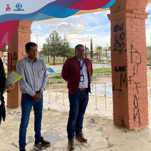 Media_Caamth's tweet photo. En CAAMTH la calidad del agua es prioridad para proteger la salud de los Tizayuquenses y cumplir con las Normas Oficiales Mexicanas, el Dpto de Control y Calidad del Agua, acudieron a una reunión con vecinos del Fracc. El CID para tratar dudas de este tema. 
#CAAMTH
#CuidaElAgua https://t.co/l7grGB3MfD