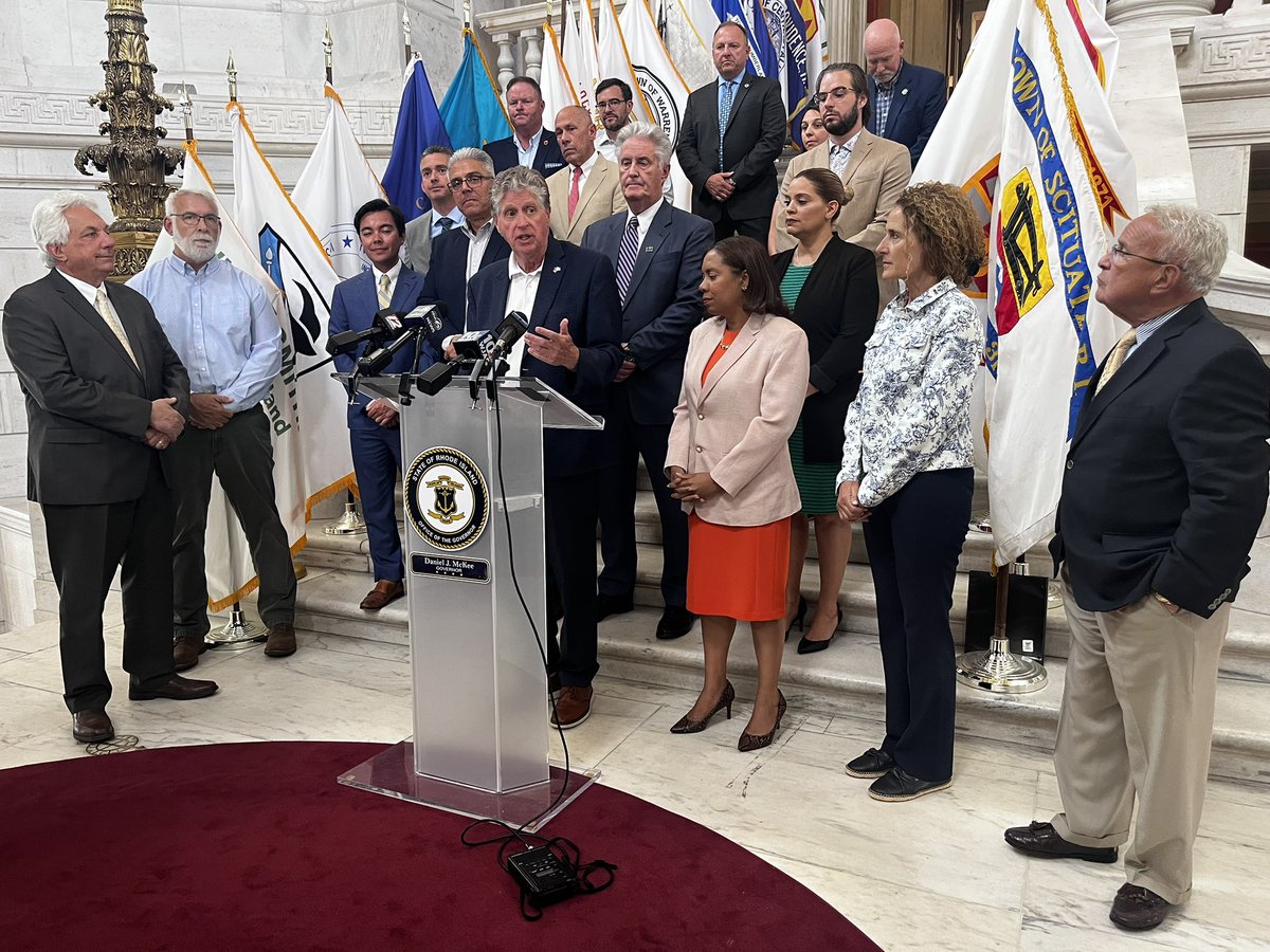 AlexandraLeslie's tweet photo. It’s a who’s who of local and state officials at the State House today.
Gov. Dan McKee is announcing $20M is available to cities and towns to fund various roads and sidewalks projects, launching the application process for the #RIReady Municipal Road Fund Program. @wpri12 https://t.co/7Uvwr8lZyf
