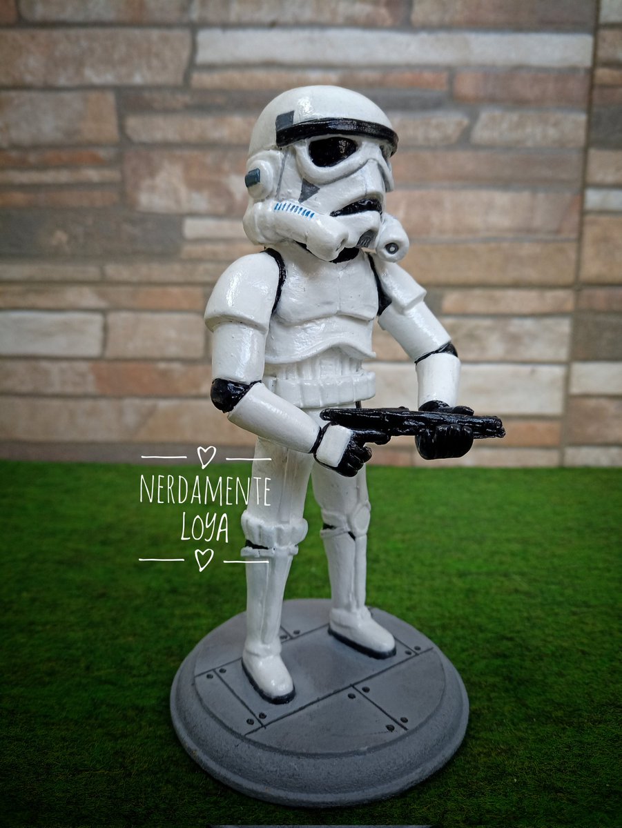 nerdamente_loya's tweet photo. Pedido a Nerdamente LOYA
#glam #Nerdito de 15 cm de #Stormtrooper #StarWars
Con base de madera pintada.

@Razzonia 🙌🏻

#Emprendimiento 🤓 https://t.co/DjNmoKl7TS