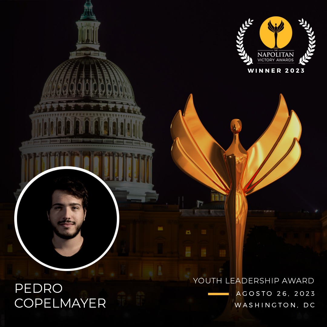 hablaciudadana's tweet photo. Felicitaciones @PCopelmayer por el YOUTH LEADERSHIP AWARD en The Napolitan Victory Awards.

Como enviado de Ciudadana en Washington D.C te deseamos mucha suerte: en el evento pero también pagando el sobrepeso del equipaje porque tenemos... ¡11 nominaciones! https://t.co/Q3jLcjqf58