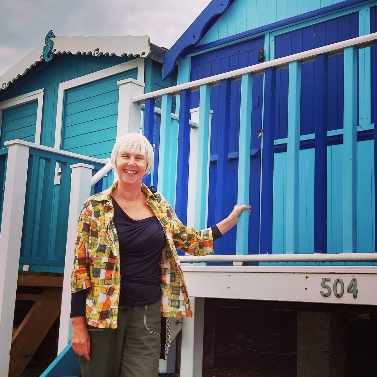 There's thousands of #BeachHuts along the #EssexCoast. Nancy Stevenson has written a book about those who spend time in these brightly coloured huts and tells Owen all about it on the latest episode of Essex By The Sea. Listen podfollow.com/essexbythesea