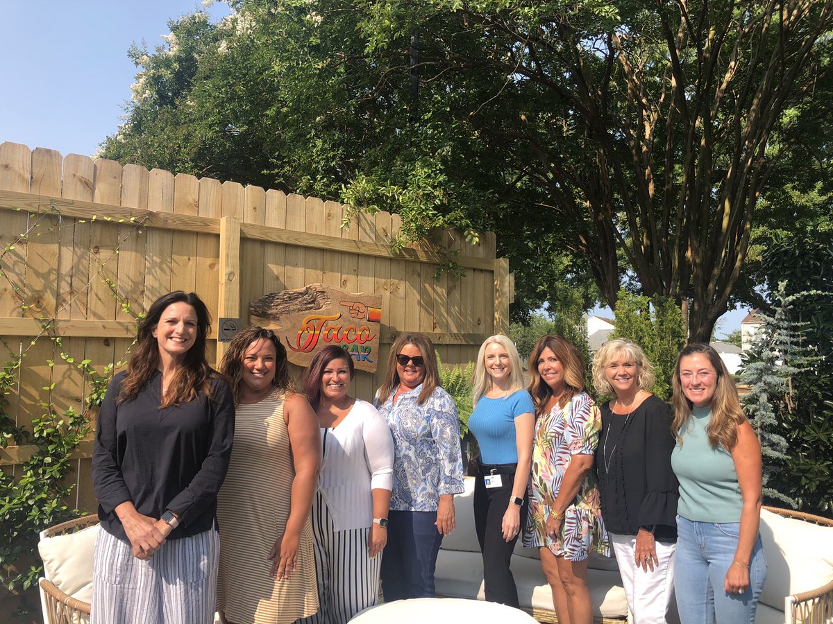 Had a fabulous brunch meeting with this AMAZING team of Specialists this AM. Our teachers are so fortunate to have this group in their corner. Let’s do this! #SeahawksSoar