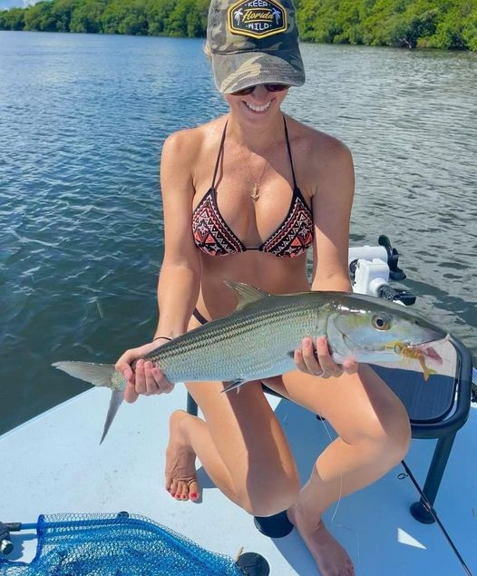 How is my catch? 📷📷📷📷
.
.
.
.
.
#fishing #fishingdaily #fishinggirl #fishingusa #fishingaddict #fishingadventure #FishingLove #fishingseason #girlsfishingdaily #fishingphotodaily #fishingphotography #fishingtime #fishingpole