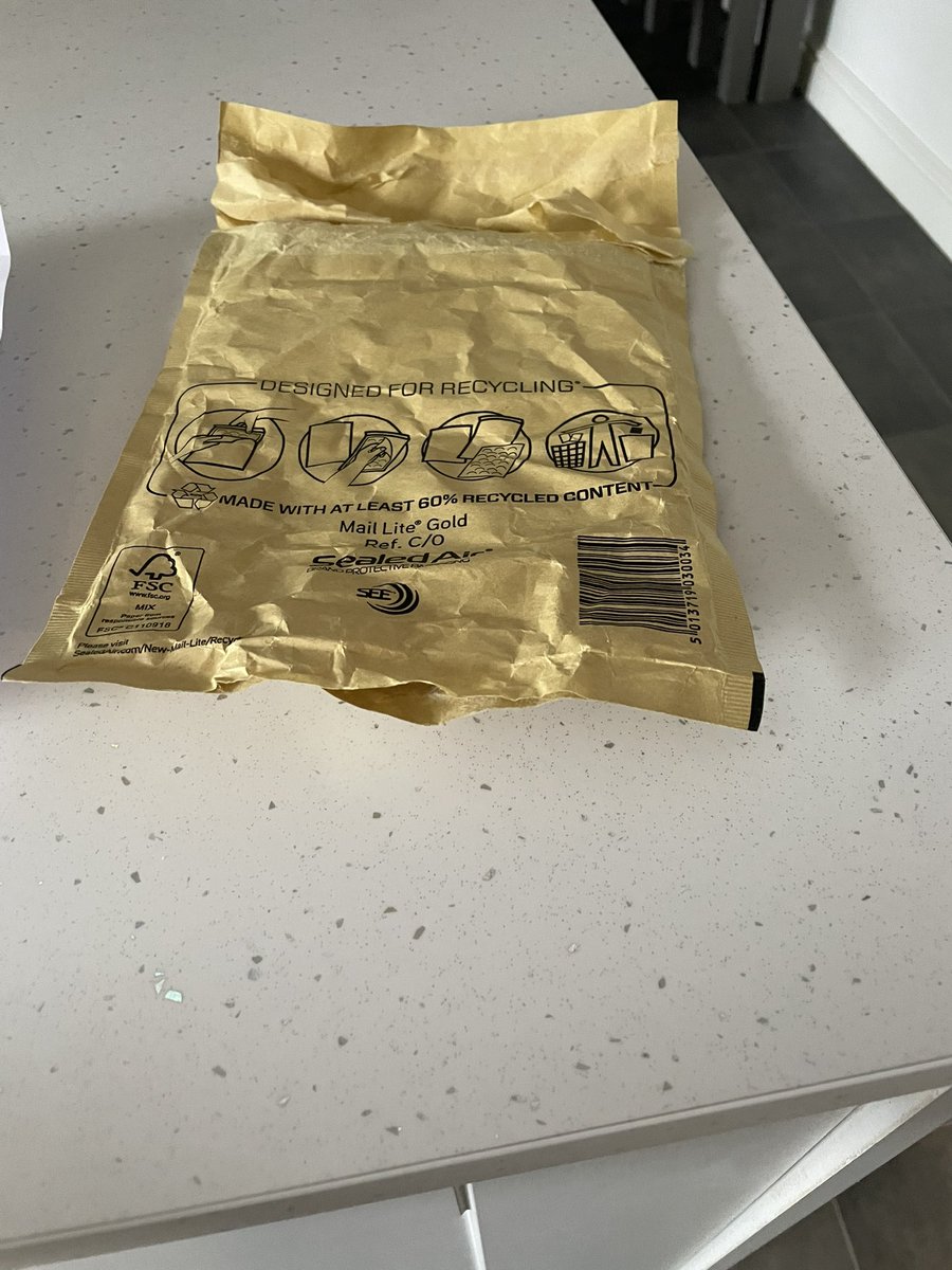 Wilkin1983's tweet photo. @GarminUK Hello. I was wondering if you point me in the right direction. I ordered band keeper for my forerunner 235. The package was ripped so it’s fell out before it’s got to me https://t.co/zWGbR3V2yC