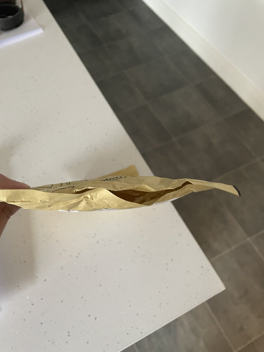 Wilkin1983's tweet photo. @GarminUK Hello. I was wondering if you point me in the right direction. I ordered band keeper for my forerunner 235. The package was ripped so it’s fell out before it’s got to me https://t.co/zWGbR3V2yC