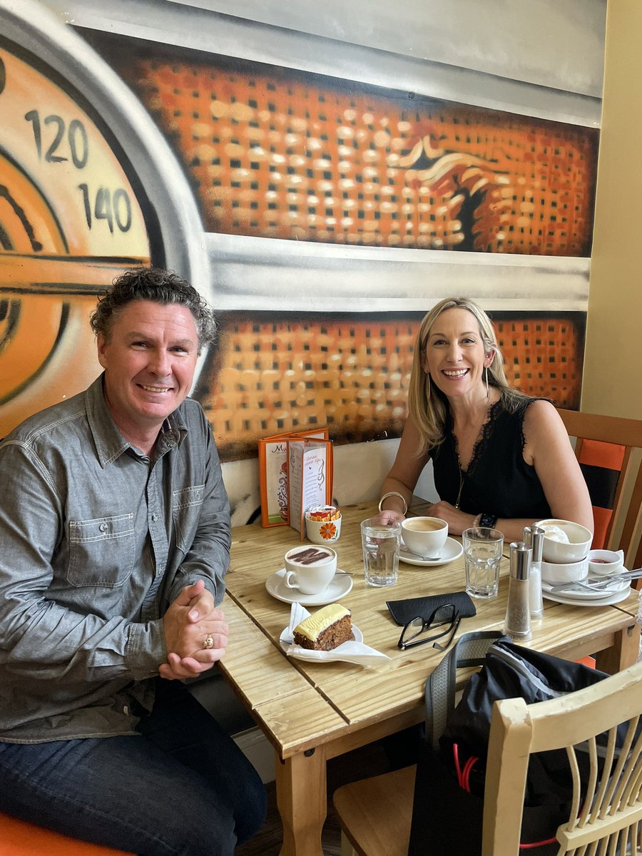 KindnessCoach_'s tweet image. Whilst driving through Worthing it would be rude to not catch up with @Toriaclaire lovely afternoon’s brunch, thanks Toria. #TinyVoiceTalks #editwitter