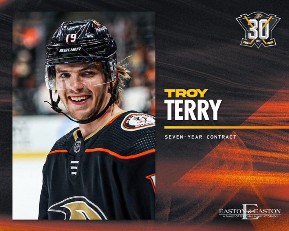 TheRealDeal8675's tweet photo. The House of Steele of the WRFHL are excited to share the signing of two-time all star winger  @troyterry1997 to a seven year, $49 million contract extension 👊🏽 https://t.co/LWekNBPuNY