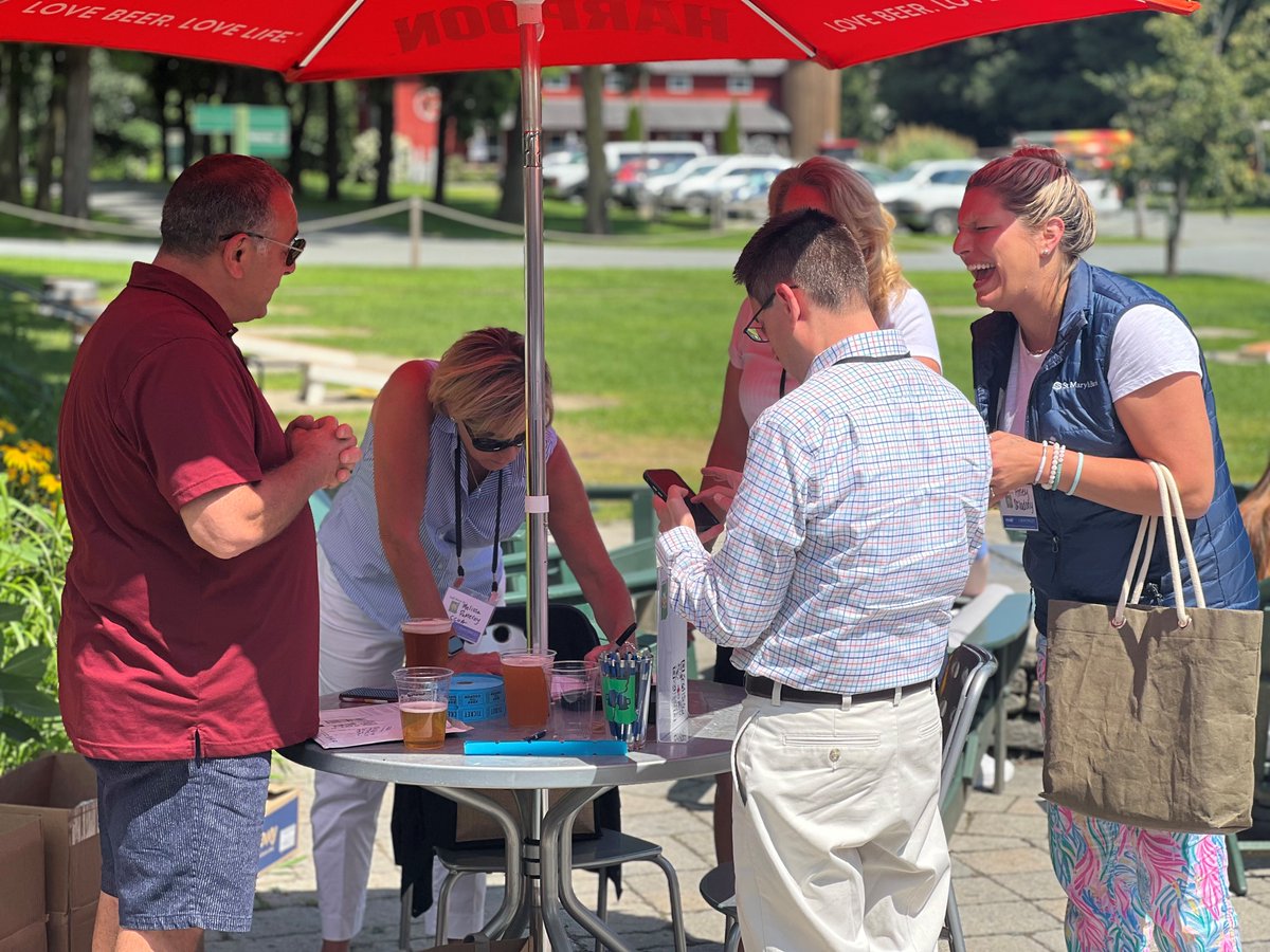 CooperativeCUA's tweet photo. We are in Vermont today at Harpoon Brewery collecting donations for the @RedCross at CUs on Tap! This is the #credituniondifference in action!

Using the @NetGiver #donation platform 100% of funds go directly to the Red Cross. 💙 #Donate today https://t.co/Bp1NzxJGtR https://t.co/pPQkNaFrgJ