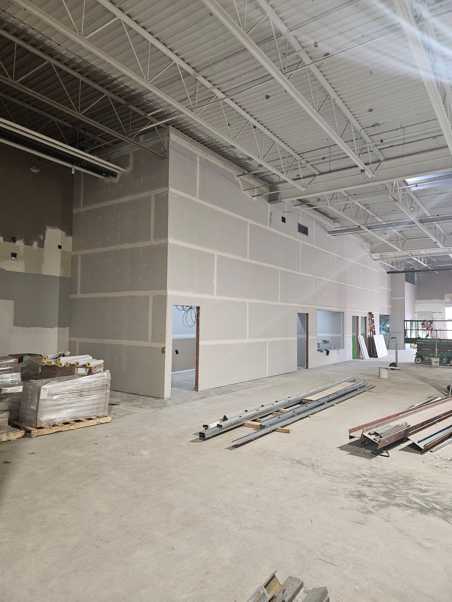It's another #WorksiteWednesday with #TeamTerlin! #TerlinWest is on site in Fort McMurray doing a major fit-up for one of our long-time national retail clients on behalf of <a href="/CrombieREIT/">Crombie REIT</a>. We can't wait to see this one finished!  📷 by our site superintendent Faron!
