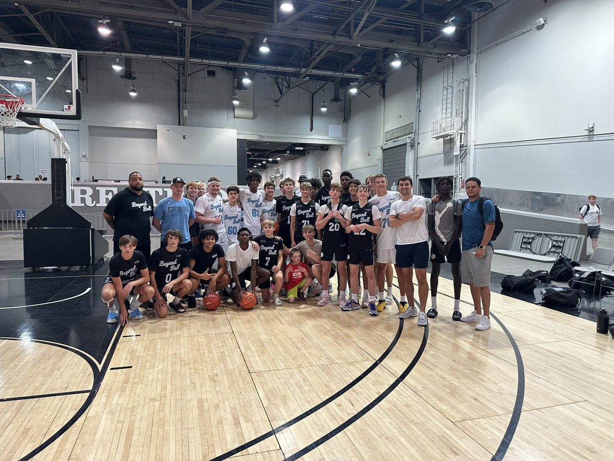 Sam Strawn tweet media