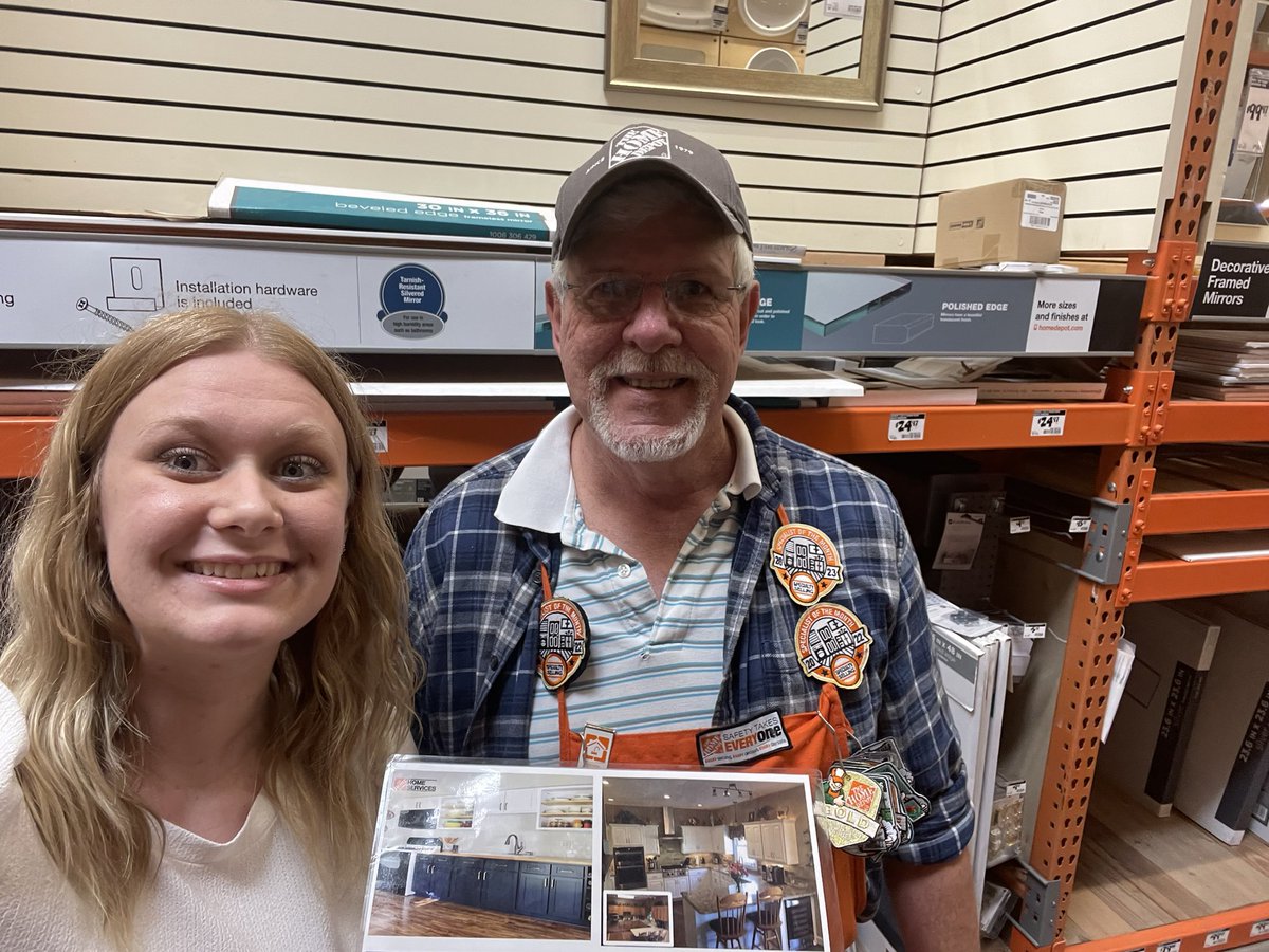 BrooklynW_THD's tweet photo. I got to do Group and roaming Pks in Columbus GA and of course love on our Orange fam. π§‘ #Leadsequalsales #JUSTASK #DoMoreWithMakeover #ServicesStocksStores π°πΈ@KenBaer1 @Capezza @TaraTuckerTHD @stewy_stew @HDIMakeoverMike @TJSanders61 https://t.co/gzuZxmKxJK