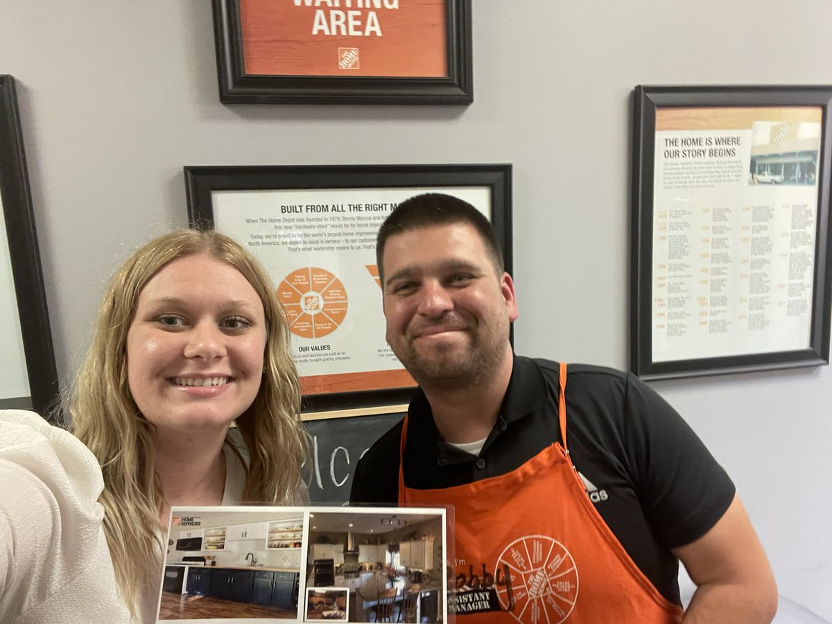 BrooklynW_THD's tweet photo. I got to do Group and roaming Pks in Columbus GA and of course love on our Orange fam. π§‘ #Leadsequalsales #JUSTASK #DoMoreWithMakeover #ServicesStocksStores π°πΈ@KenBaer1 @Capezza @TaraTuckerTHD @stewy_stew @HDIMakeoverMike @TJSanders61 https://t.co/gzuZxmKxJK
