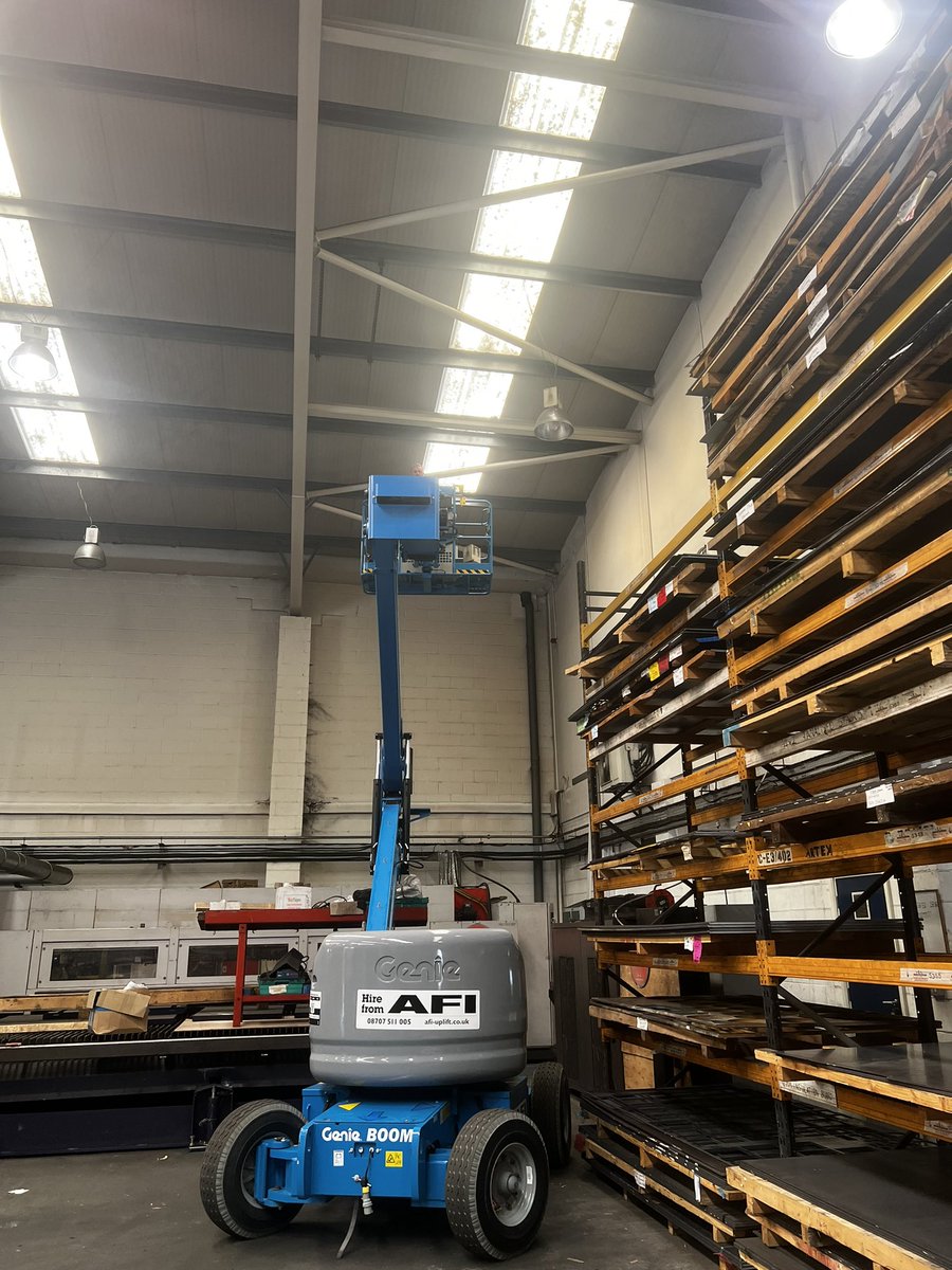 LecEtec's tweet photo. Unbelievable difference to the factory floor, nice clean and bright light making all the staff happier π lighting supplied by Yesss Electrical Crayford . #baylights #ledbaylights #ledlights #ledlightingupgrade #crayford #commerciallighting #commerciallightingupgrades #bexley https://t.co/Bor2zKfc7s