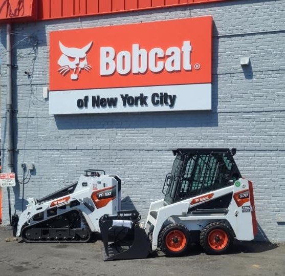 The MT100 and S70 are sitting pretty in front of our new building! 😍

What do you think? Let us know below ⬇️

#bobcat #bobcatcompany #onetoughanimal #bobcatnation #Trending  #TwitterX  #Facebook  #construction #bobcatofnewyork